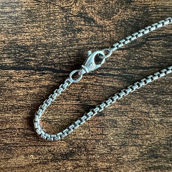 David Yurman Two Waves Dagger w/ 18K Gold, Sterling Silver & Diamonds Necklace - Picture 15 of 16